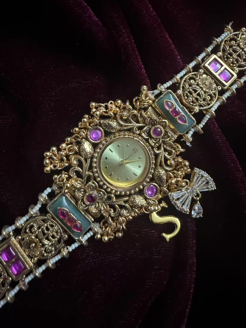 Viral Vintage Round Dial Heritage Watch Rakhi in Premium Swarovski (Free Initial)