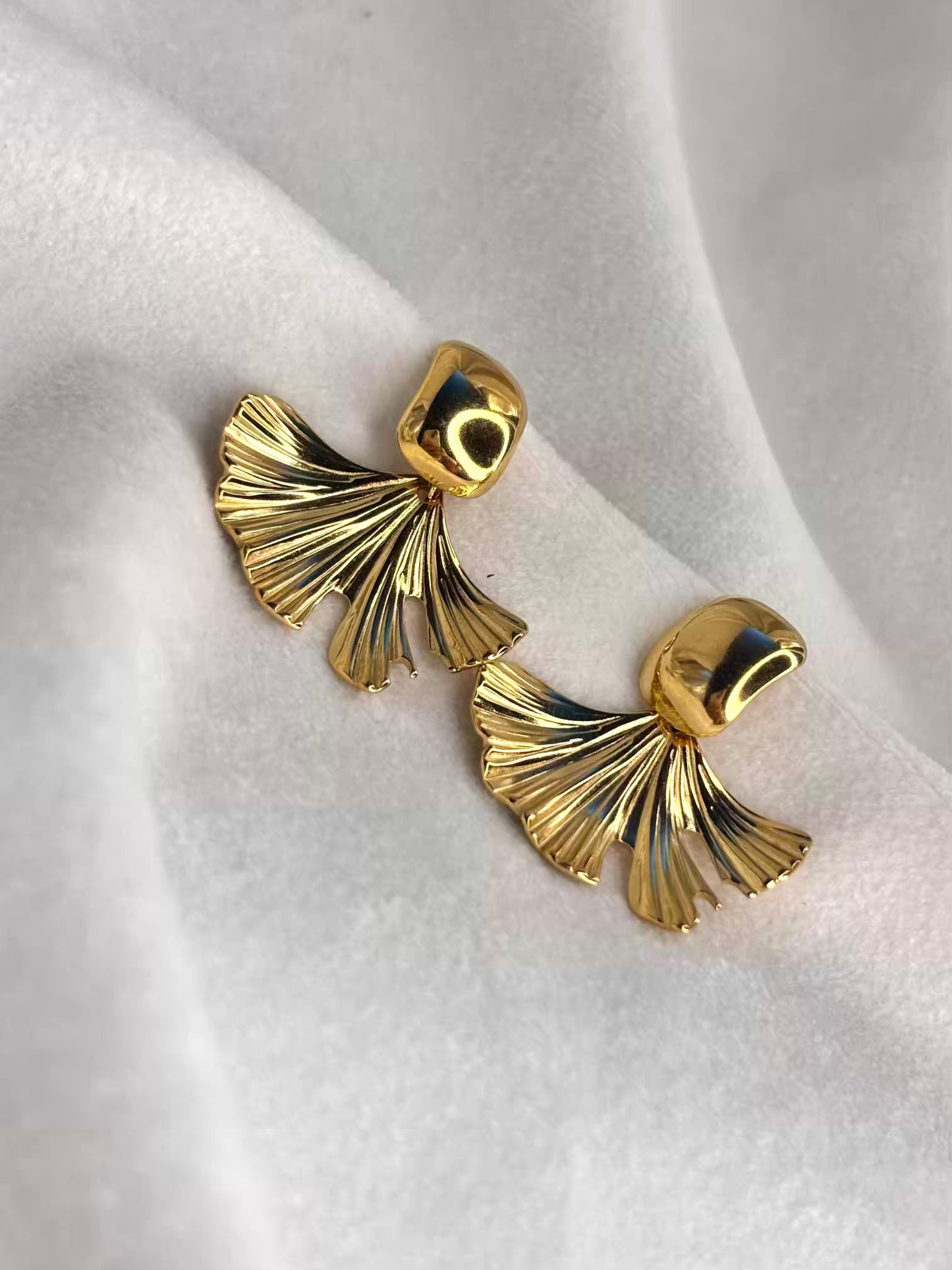 Air Rush Ear Studds 18K Gold Plated Premium Earrings