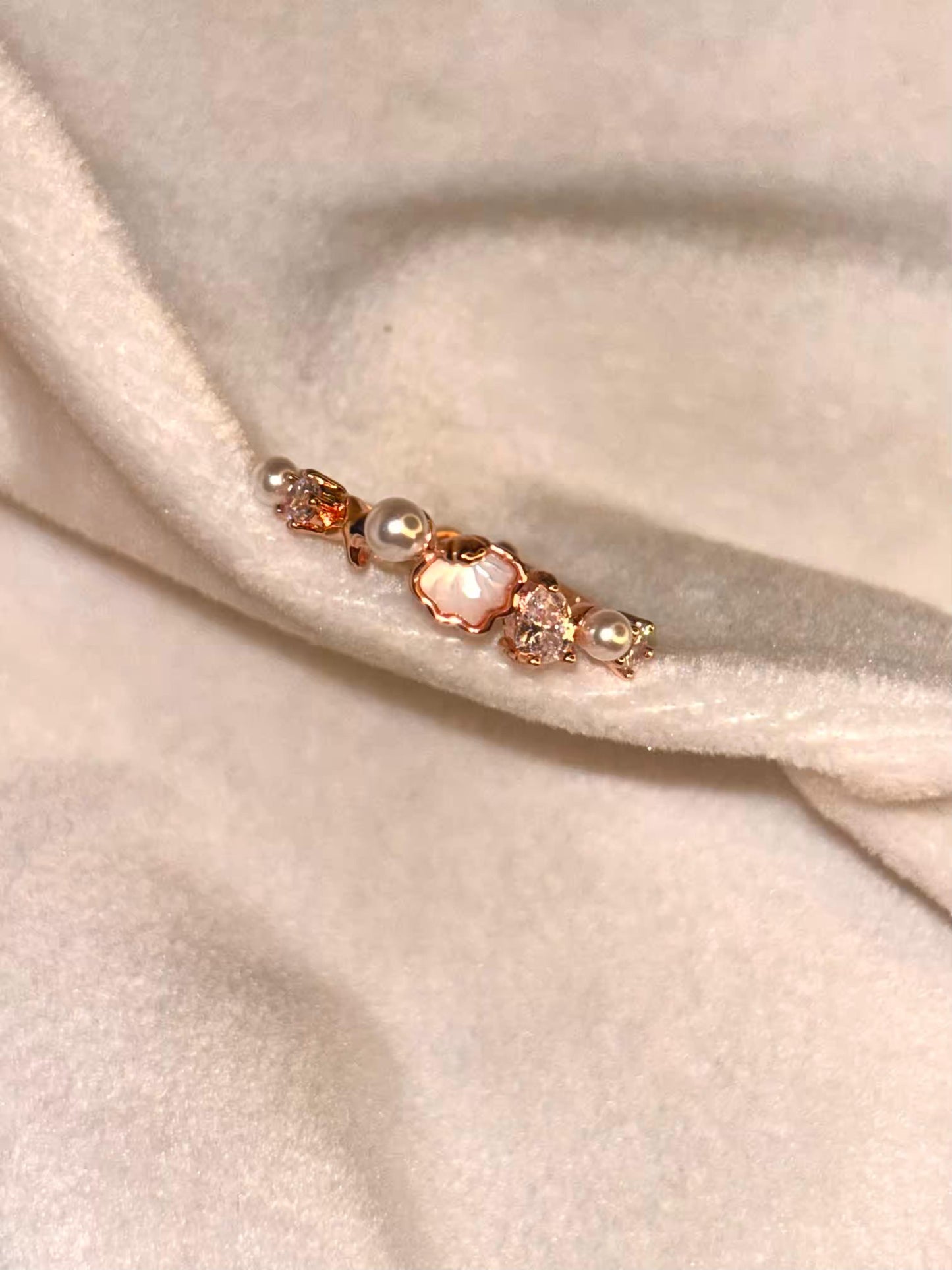 Oyster Center Rose Gold Plated Adjustable Ring