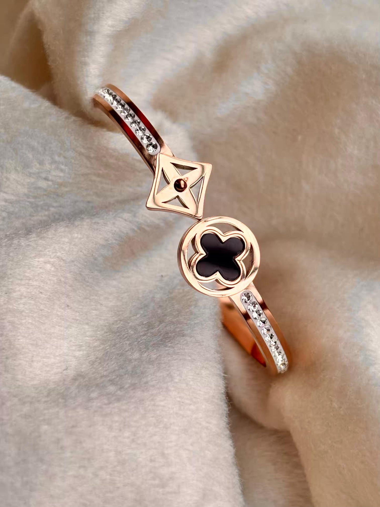 For Thin Wrist Black Flower Clover Bangle 18K Gold plated Premium Bangle 2.2 - 2.4 Size