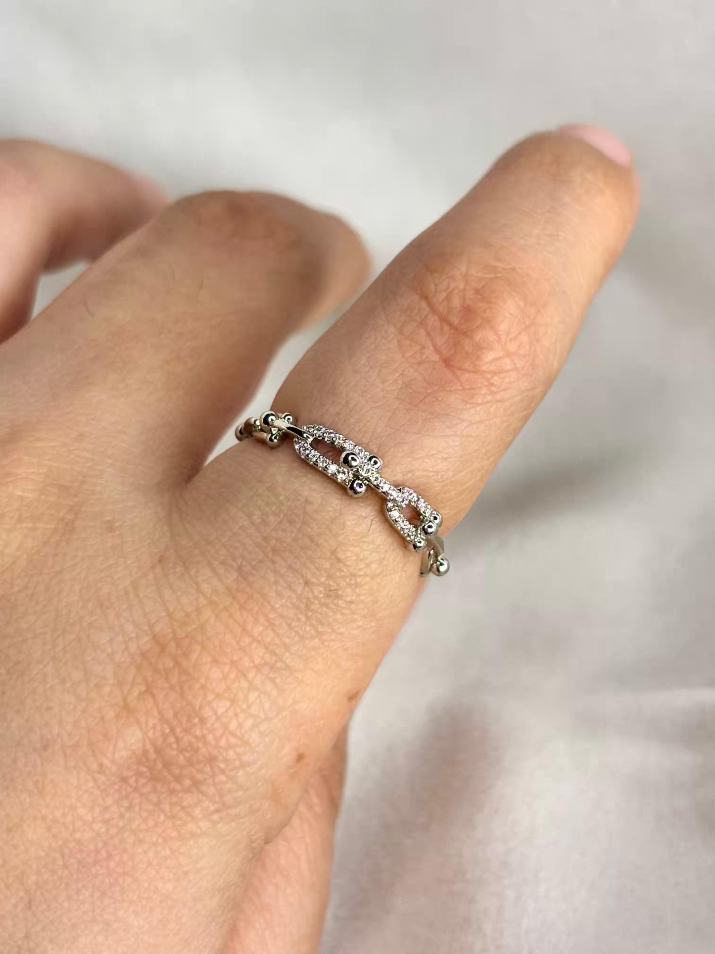 Interlocked Chain Ring (Silver) Adjustable Ring
