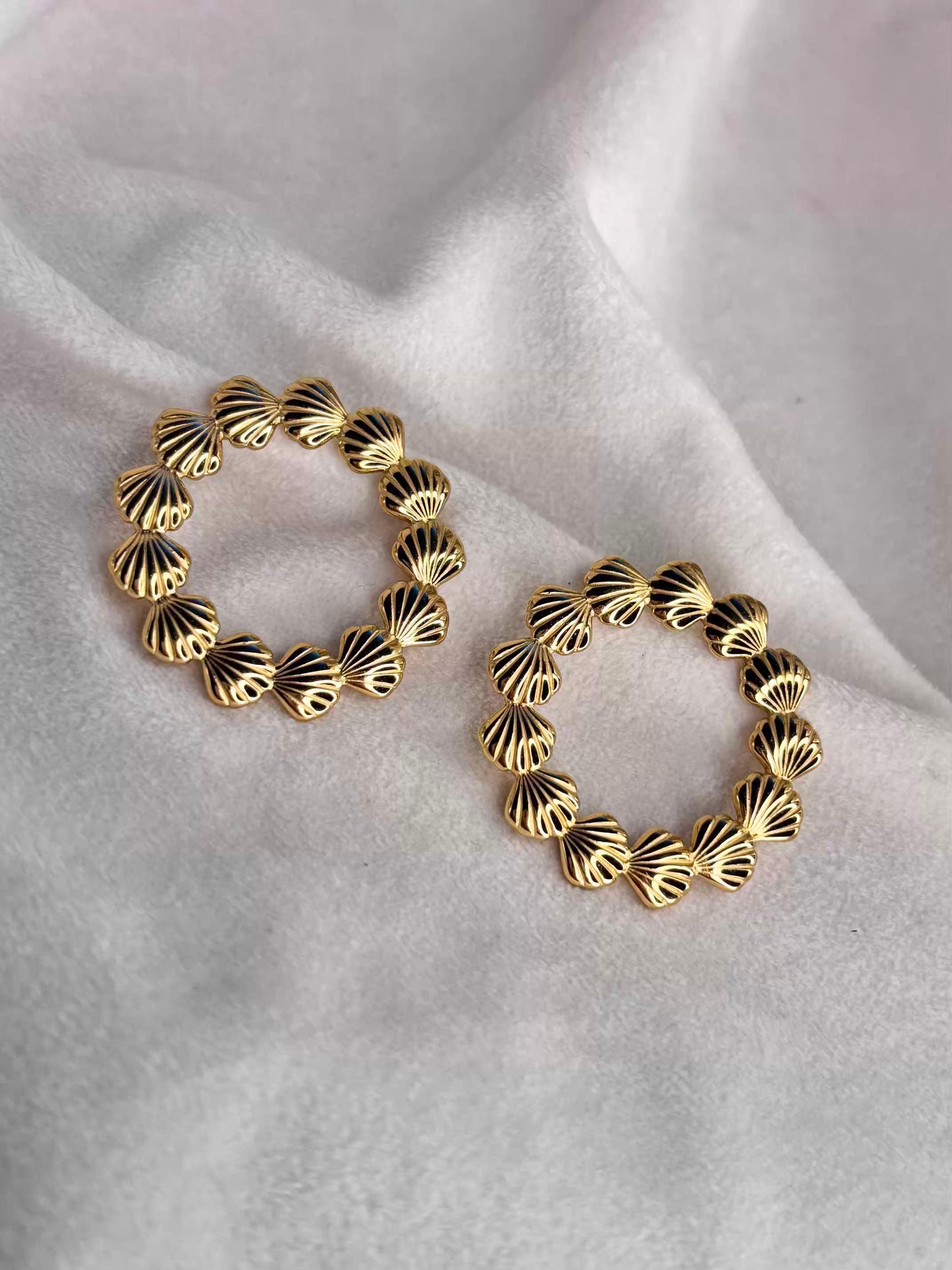Simple Halo Ear Studds 18K Gold Plated Premium Earrings