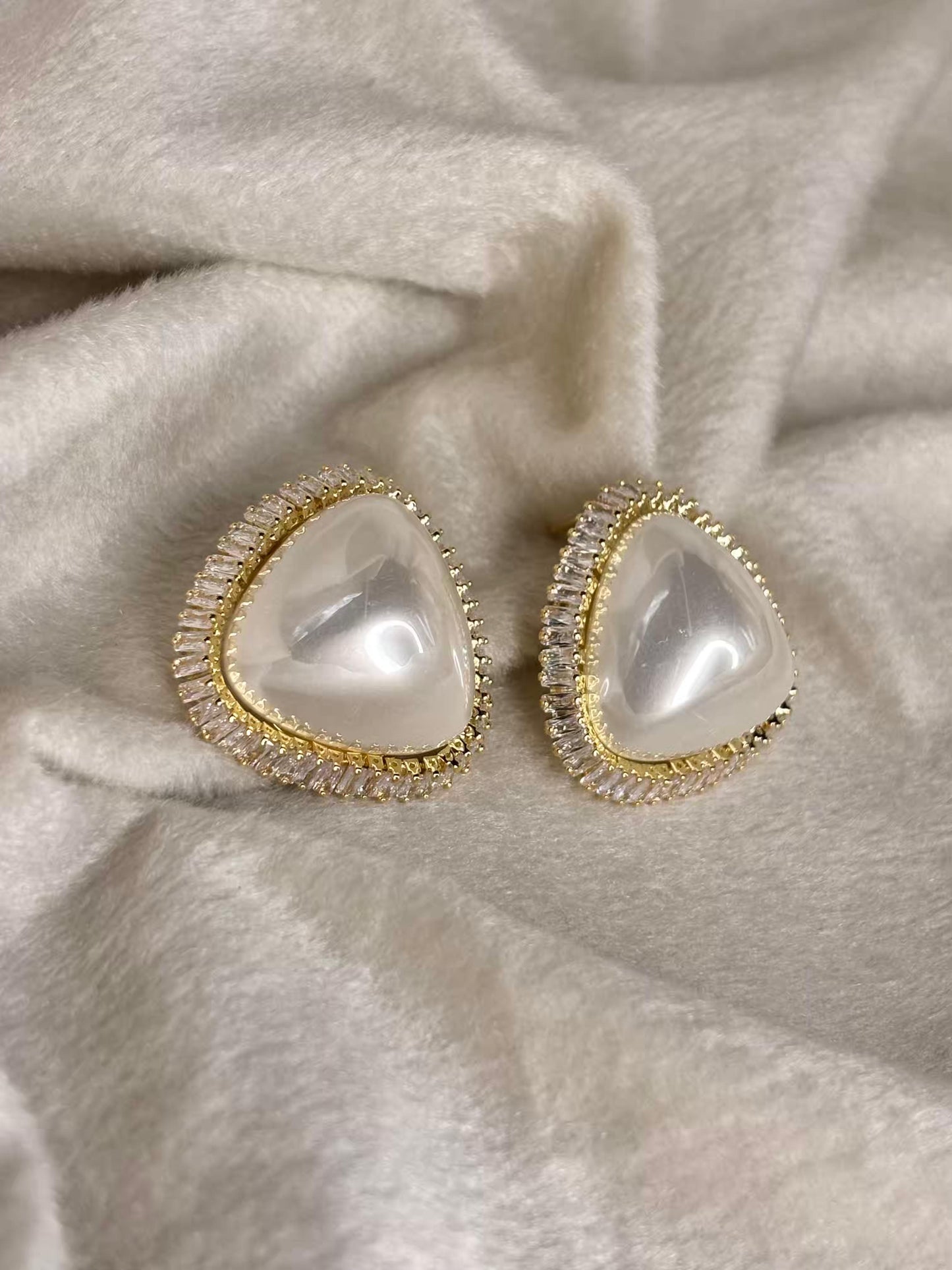 Gold Trimmed Pearl Earrings 18K Gold Plated Premium Earrings
