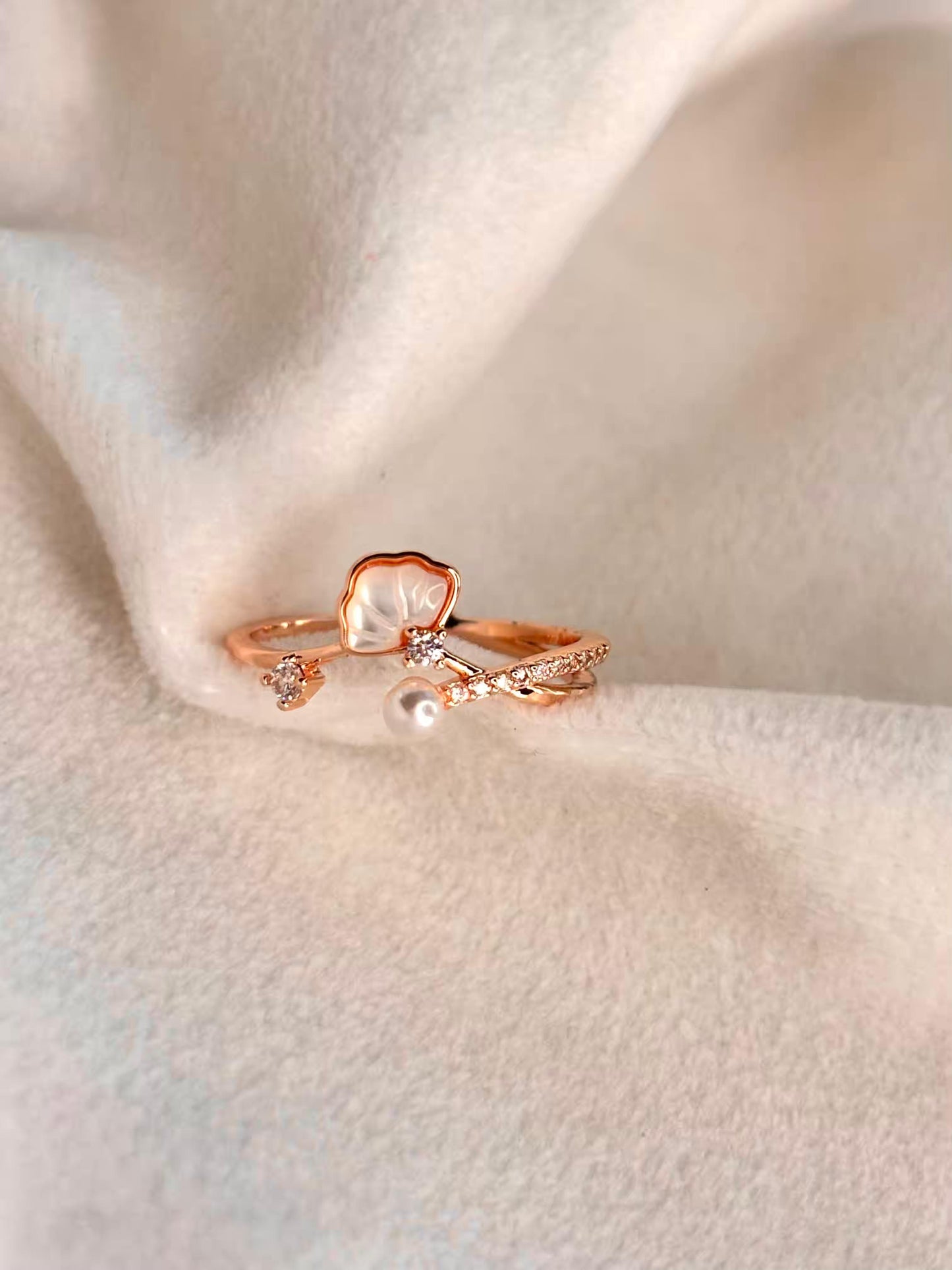 Tangled Pearl Oyster Ring Rose Gold Plated Adjustable Ring