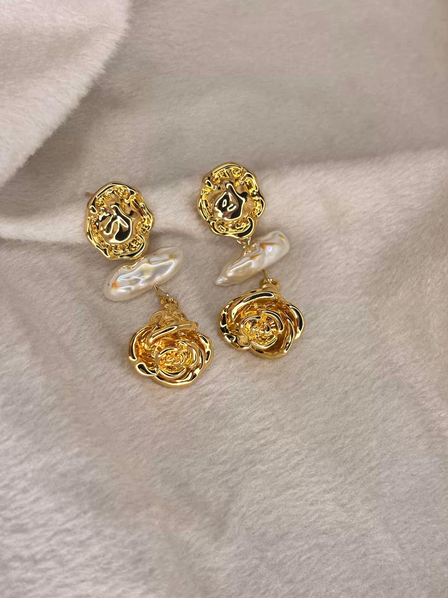 Pearl San Earrings 18K Gold Plated Earrings Premium Earrings