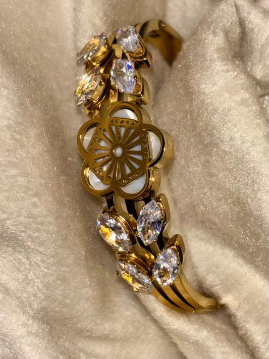 For Thin Wrist Chunky Clover Flora Diamond 18K Gold plated Premium Bangle 2.2 - 2.4 Size