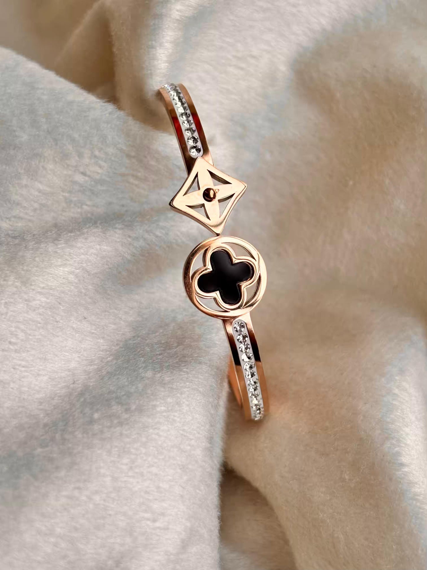 For Thin Wrist Black Flower Clover Bangle 18K Gold plated Premium Bangle 2.2 - 2.4 Size