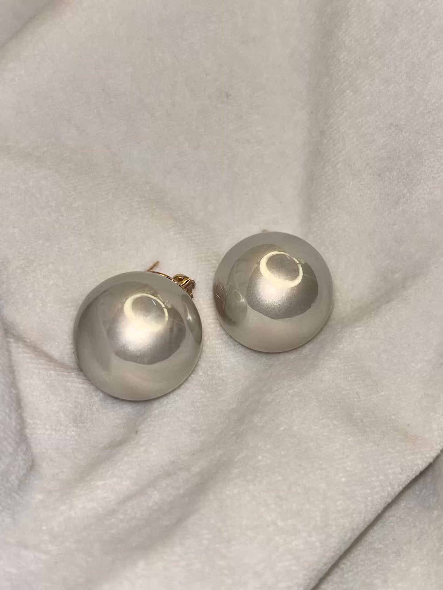 Coral Grey 2.2cm Pearl Clip ons Studs Premium Earrings - 18K Gold Plated