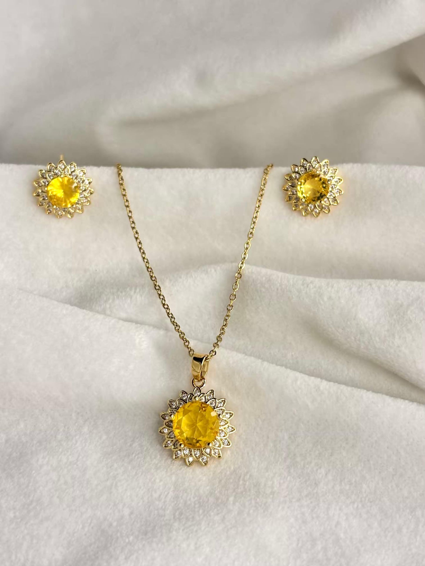 Yellow Bloom Diamond Necklace And Studds 18K Gold Plated Premium Necklace