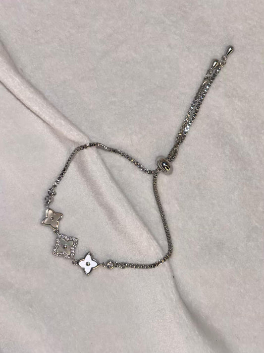 Silver Clovers Bracelet Silver Plated  Premium Adjustable Chain Bracelet