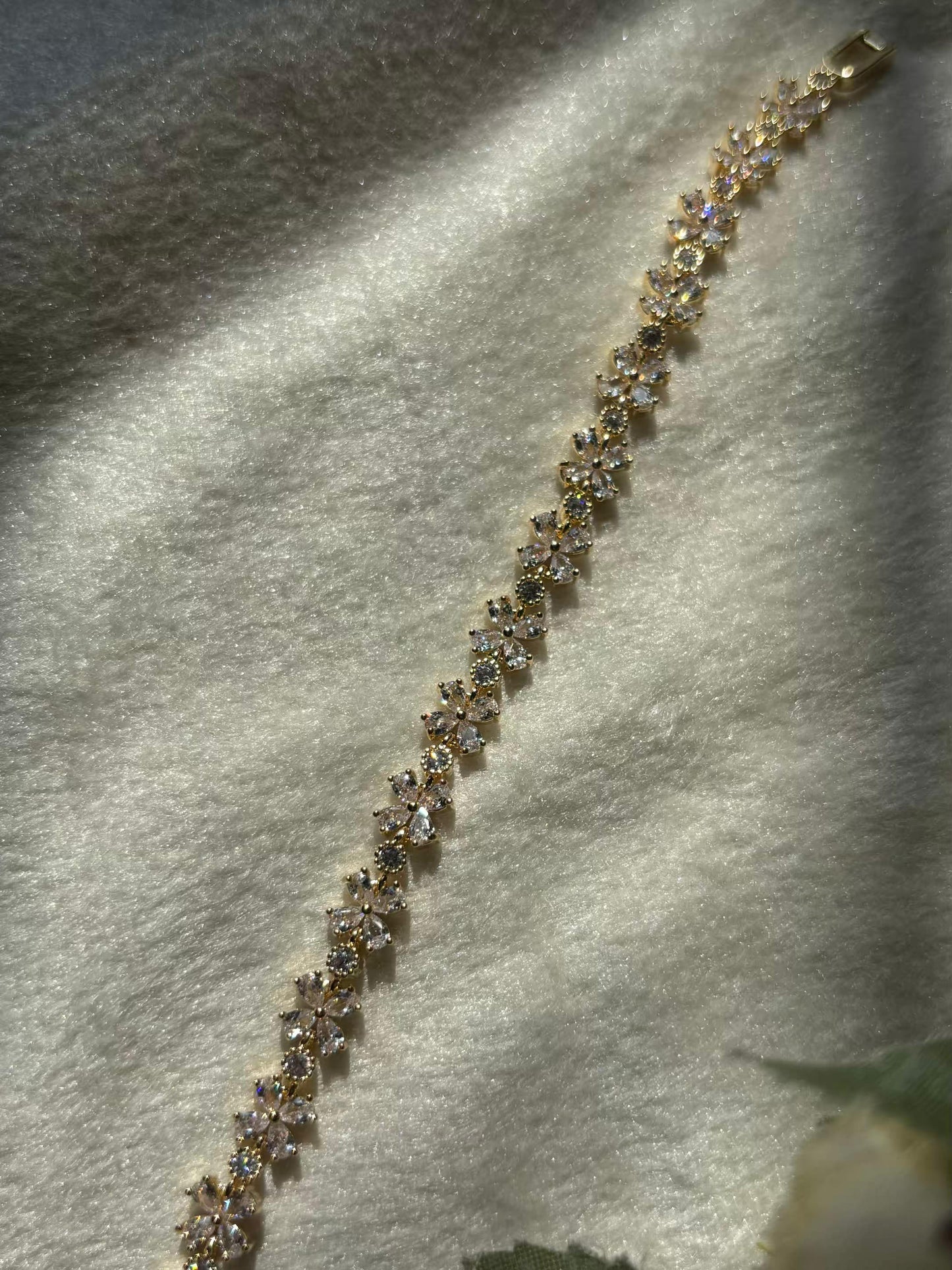 Intricate Flora Premium 18K Gold Plated Tennis Bracelet