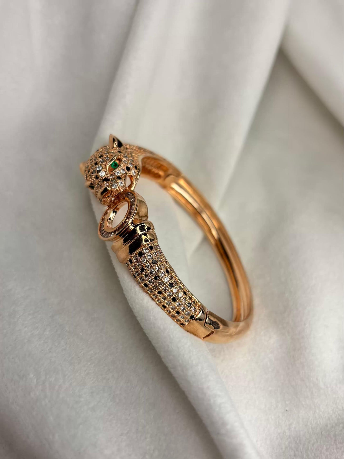 Dotted Tiger Head Premium Kada Bangle 18K Gold Plated