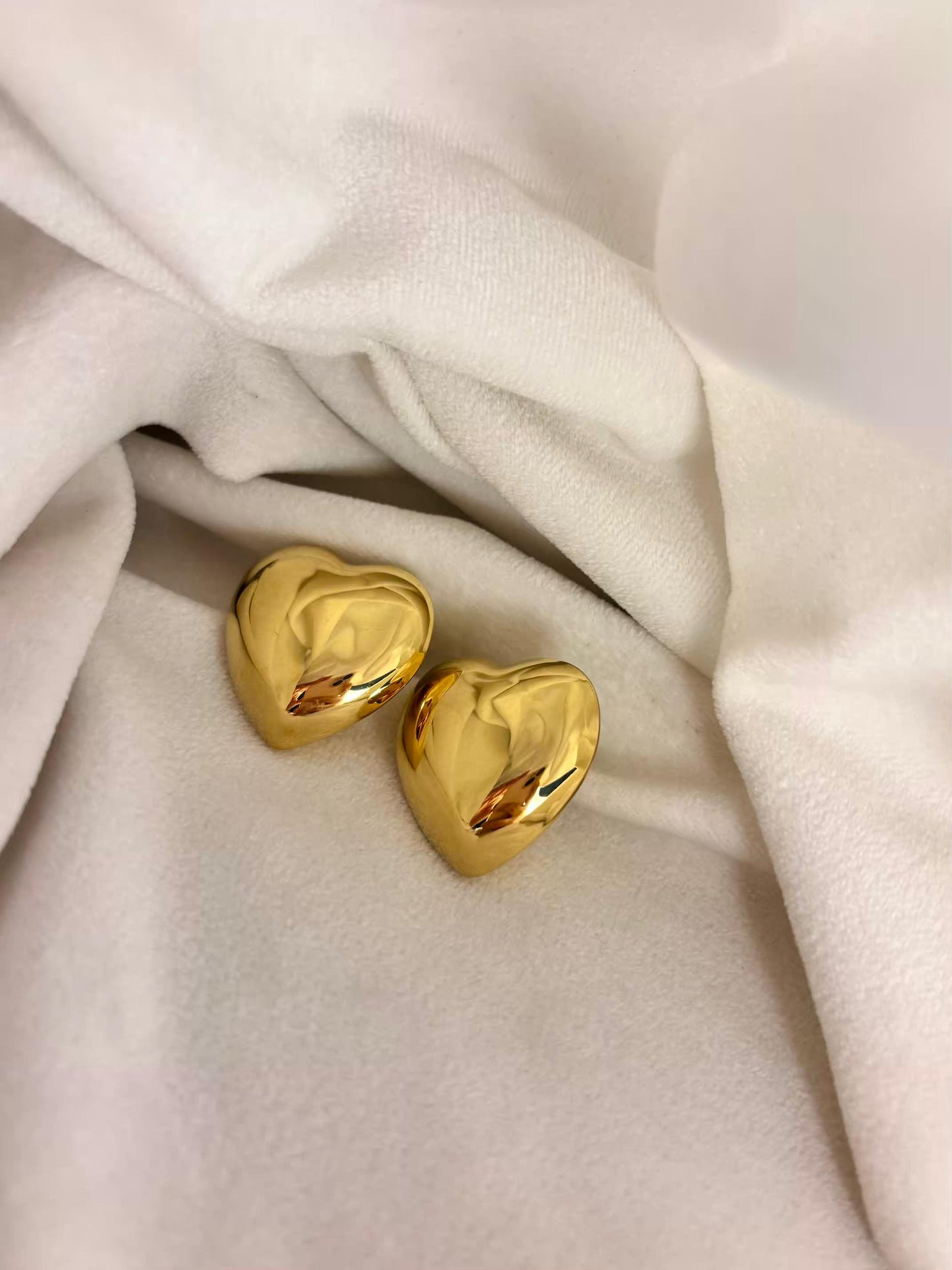 Slim Hearts Earrings 18K Gold Plated Premium Earrings