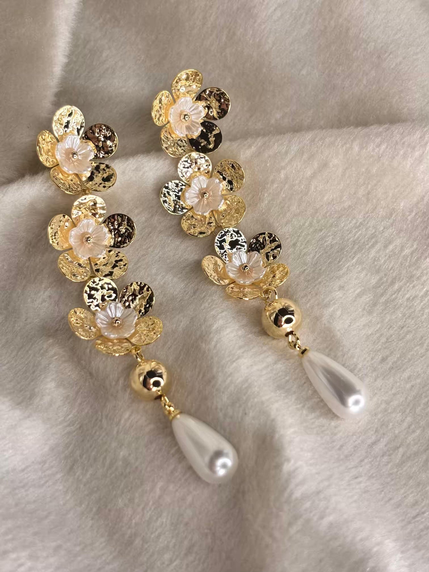 Pearl Gold Dangles Earrings 18K Gold Plated Premium Earrings