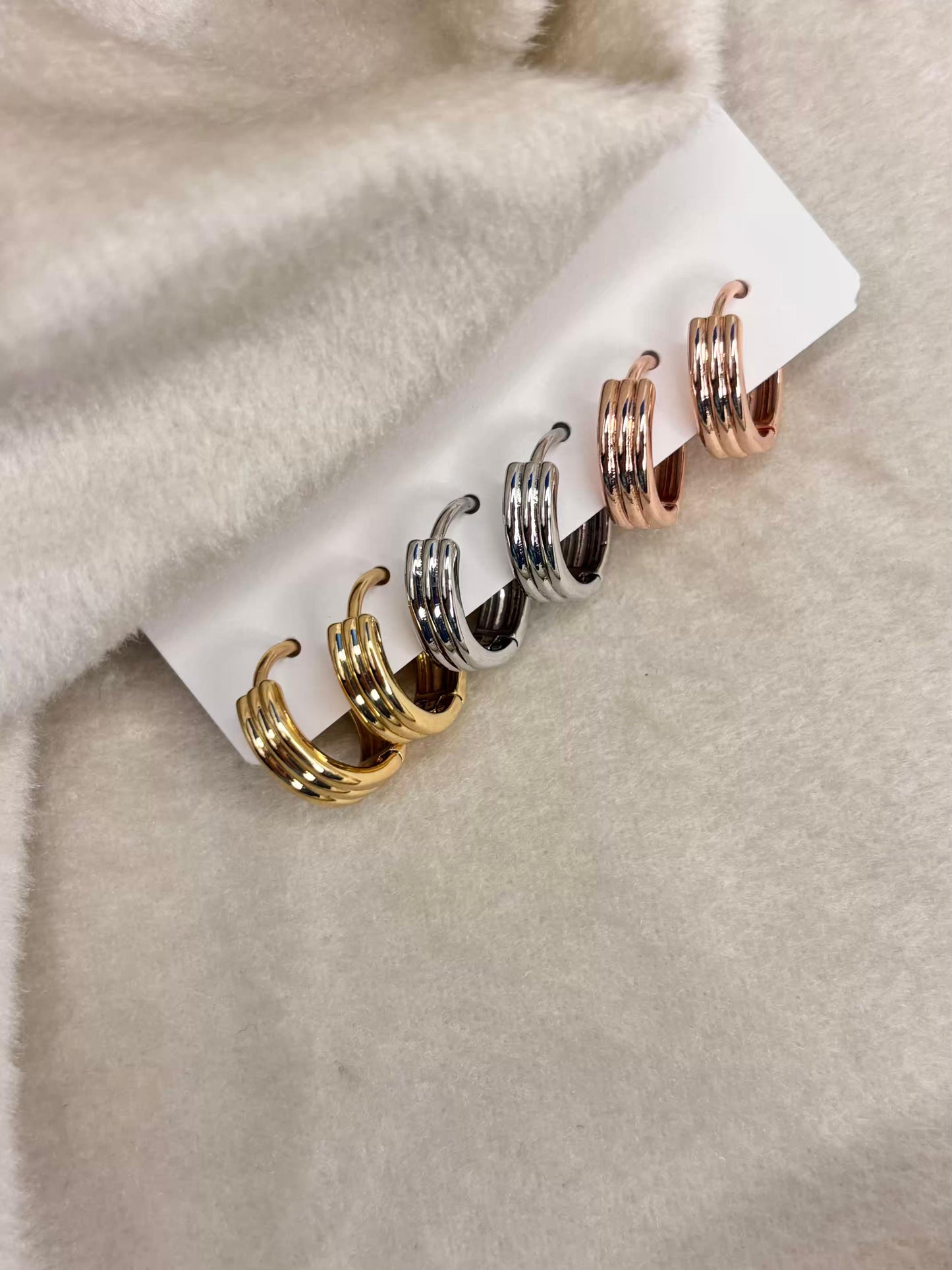 Multi Toned Thick Huggies Set Premium Earrings