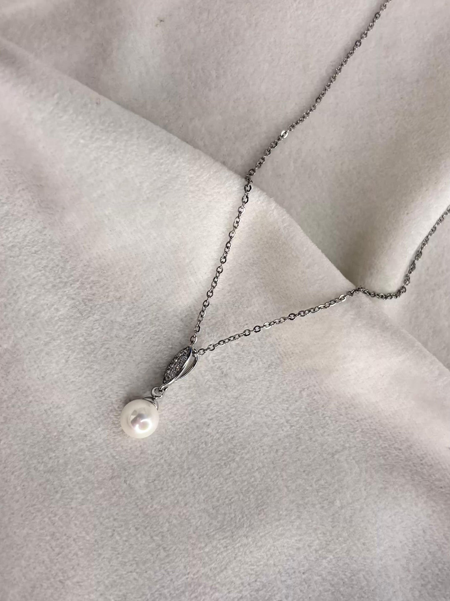 Twisted Pearl Necklace Silver Plated Premium Necklace