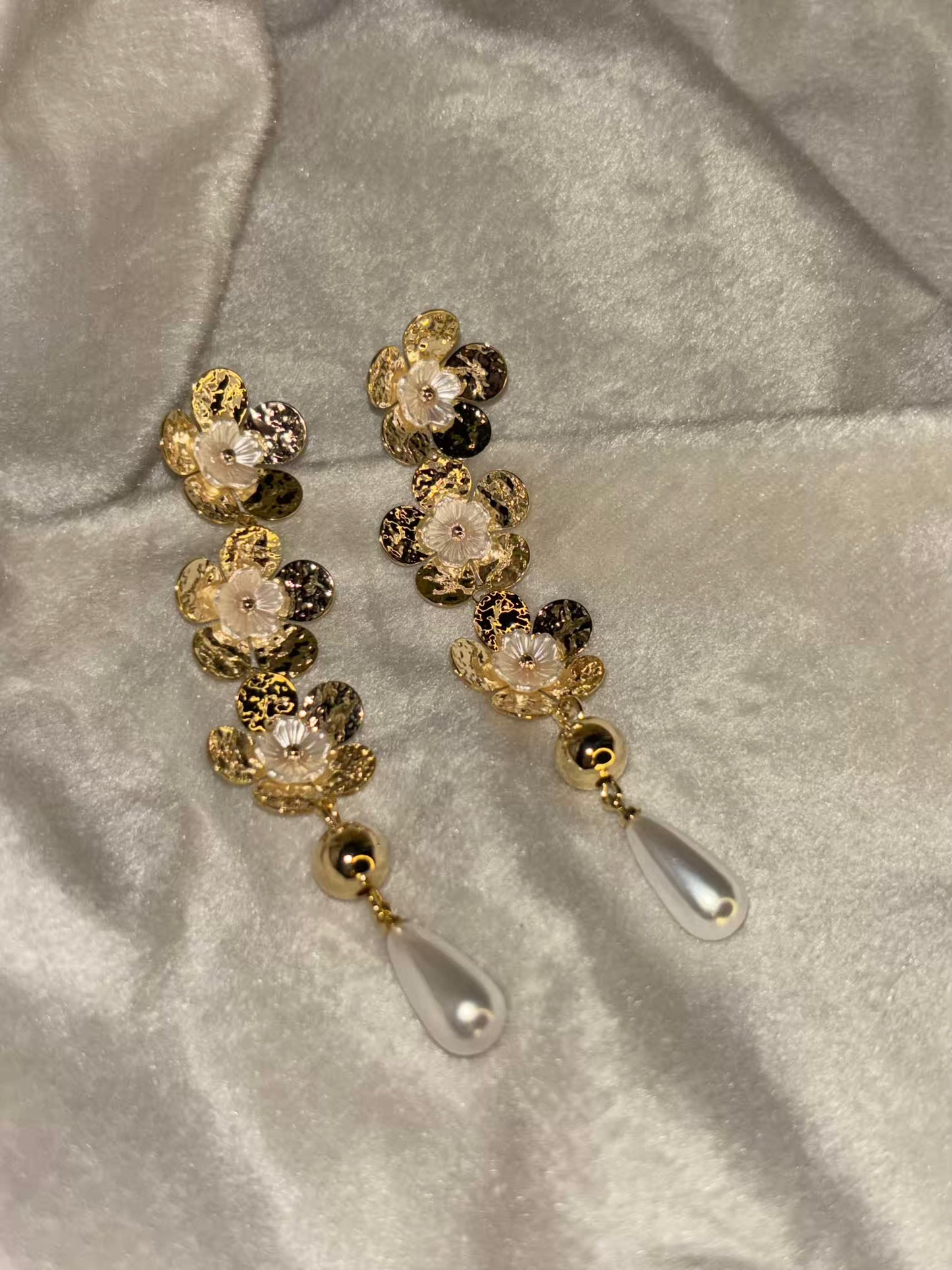 Pearl Gold Dangles Earrings 18K Gold Plated Premium Earrings