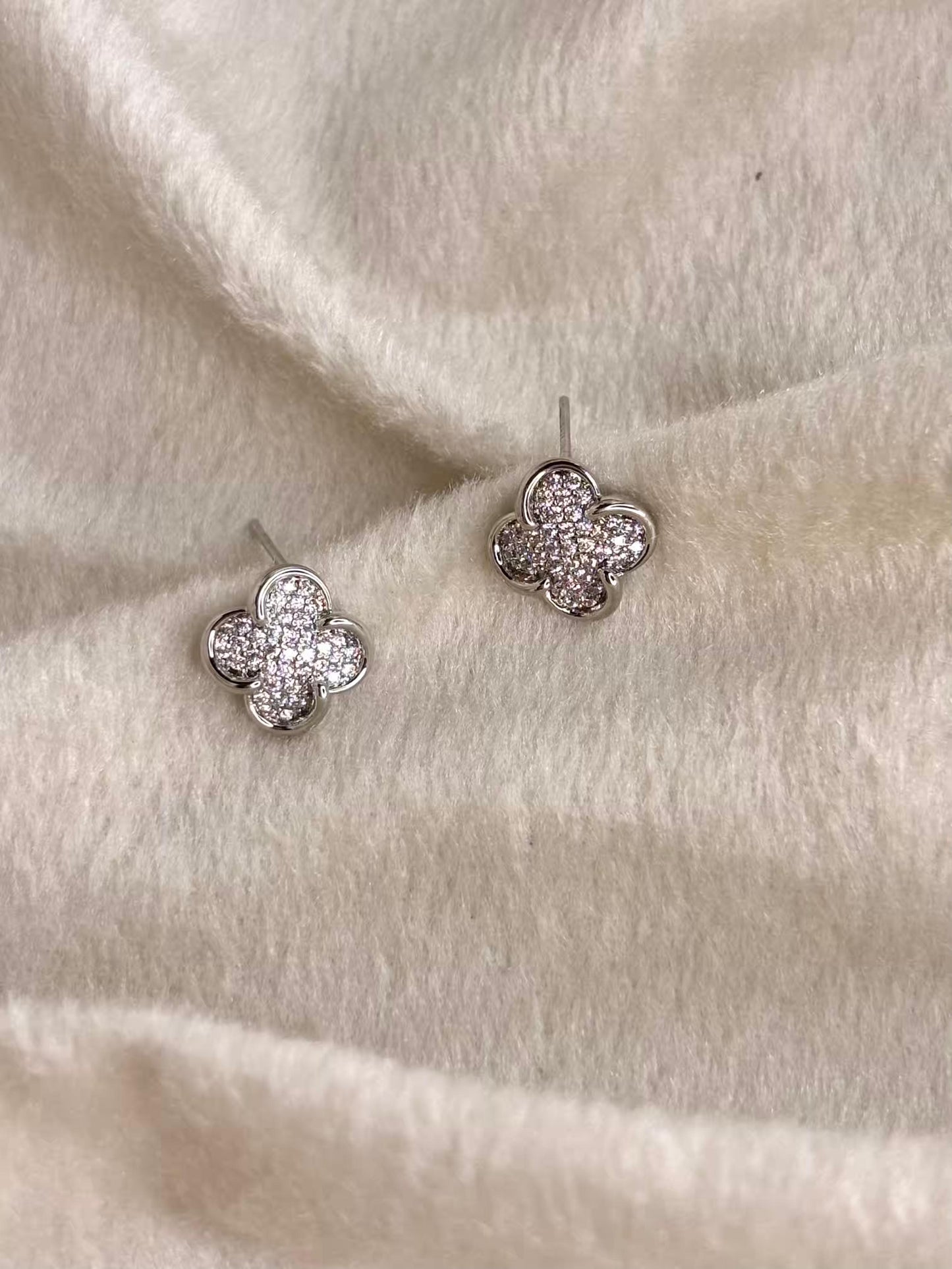 Silver Studded Clover Earring Silver Plated Earrings Premium Earrings