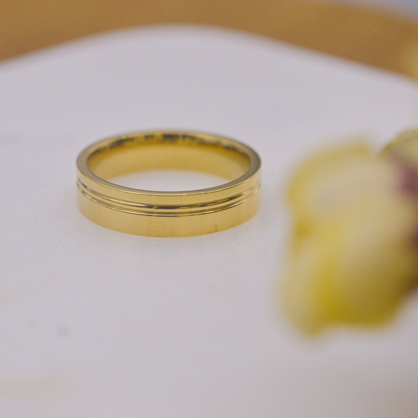 18k Gold Plated Classic Plain Gold Ring Band - Unisex
