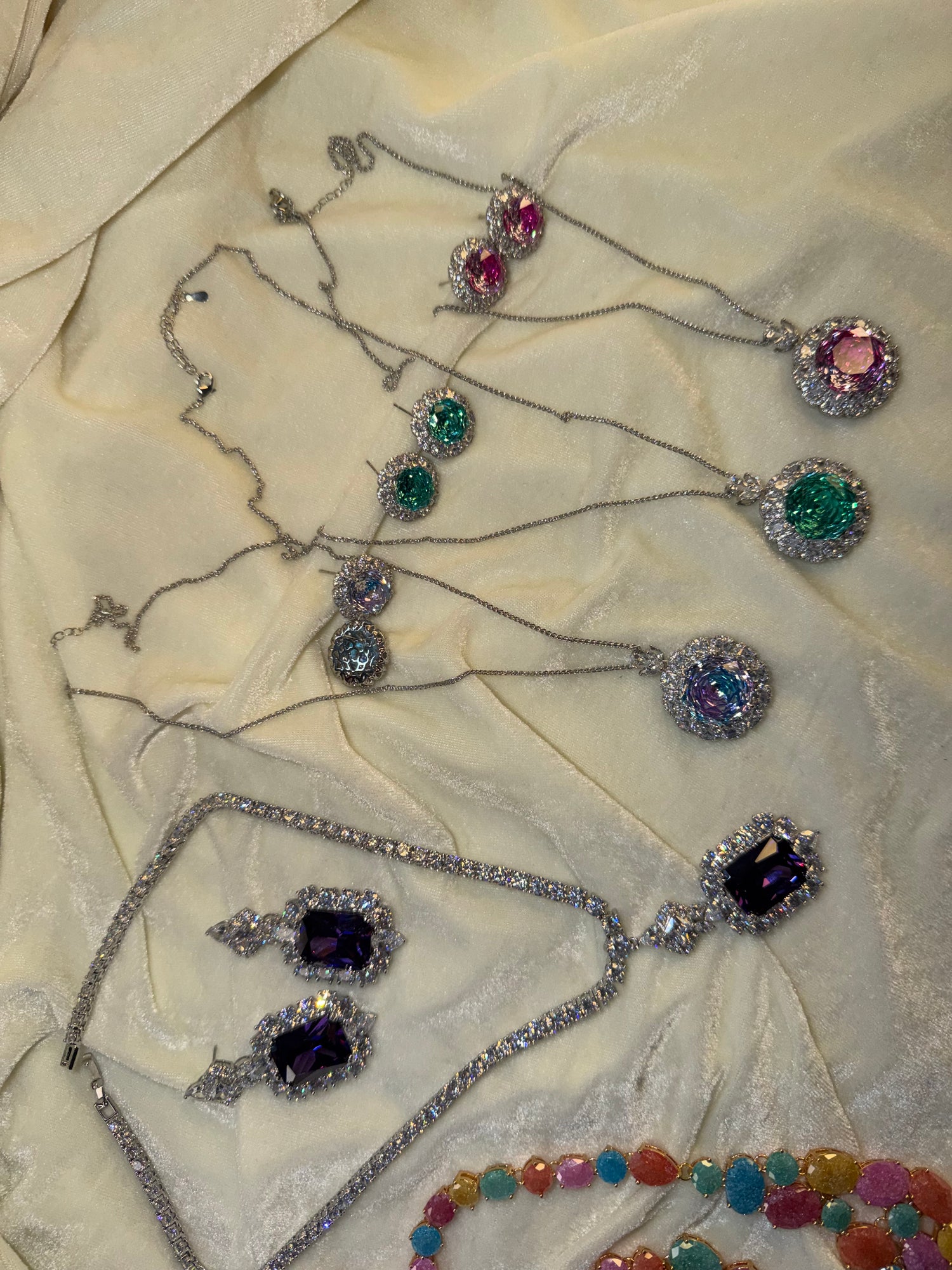 Quiet Luxury Necklace Sets