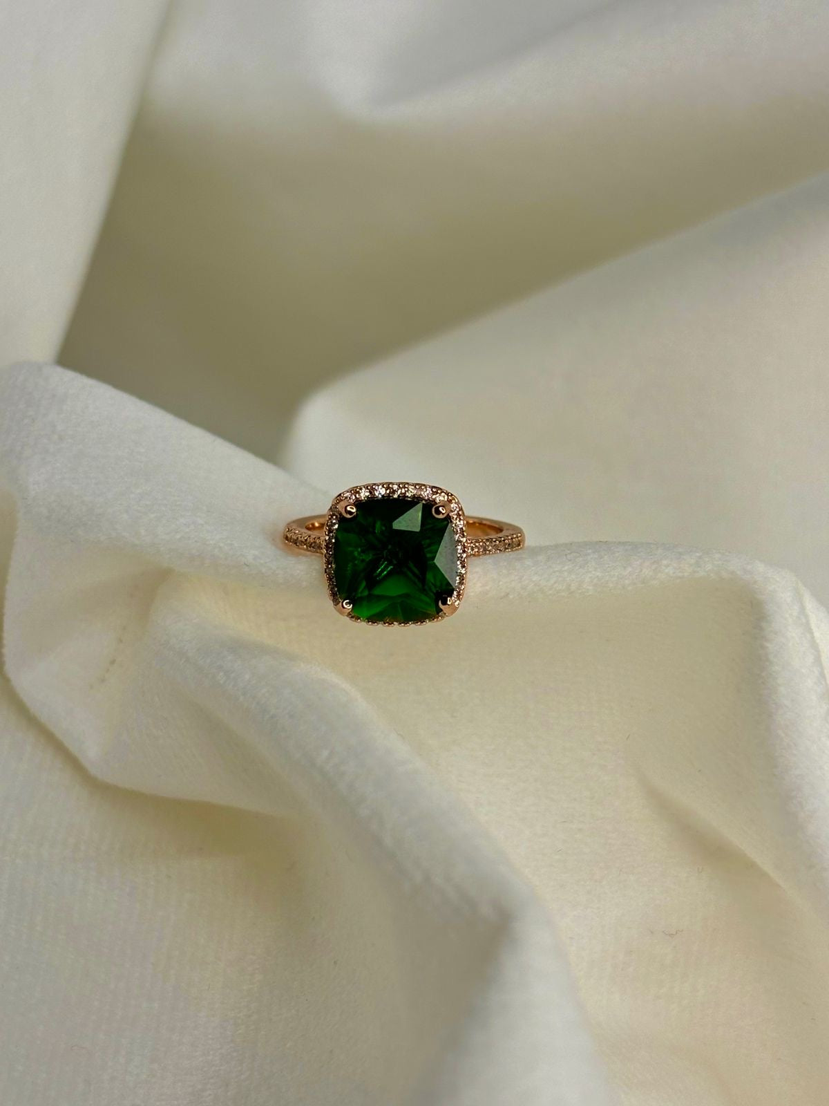 Green Emerald Cushion Ring( Rose Gold )Adjustable