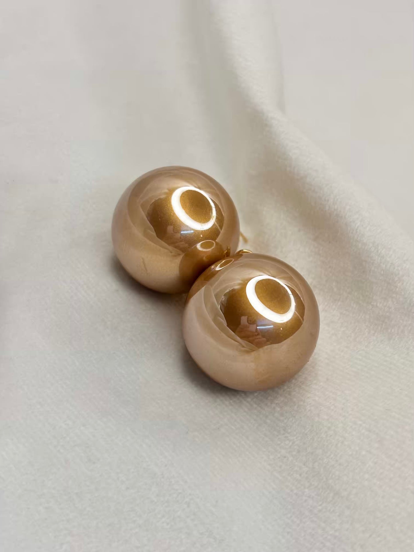 Bronze Gold Pearl Clip On Earrings - Gold Plated