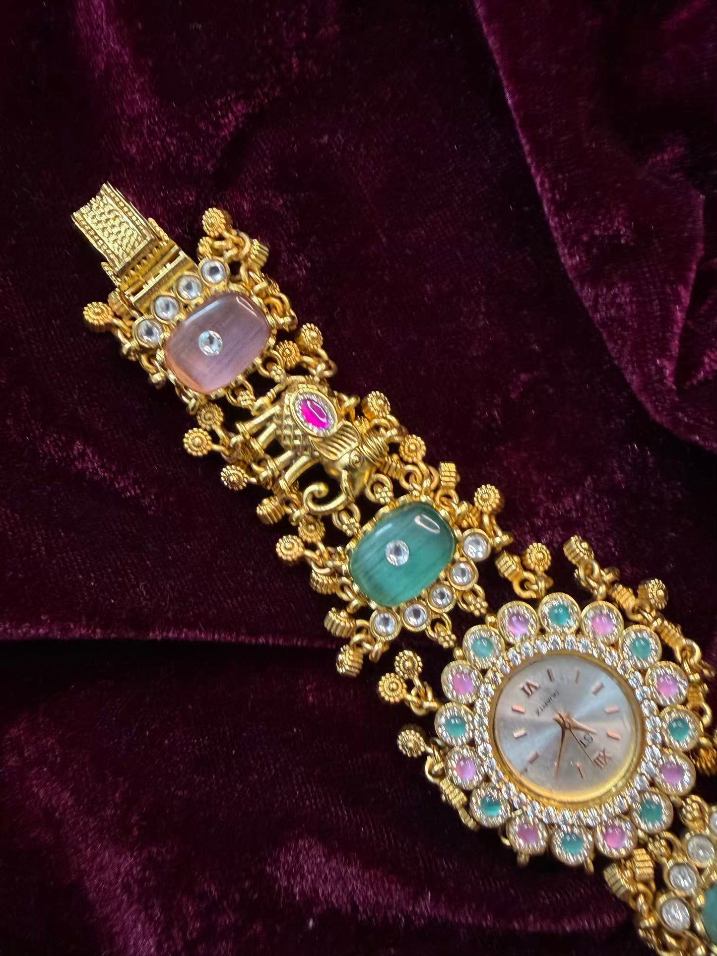 Mint Elephant Premium Gold Rajwadi Gold Plated Heritage Maharani Watch