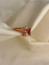 Load image into Gallery viewer, Baby pink Solitaire Ring( Rose Gold )
