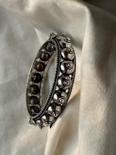 Load image into Gallery viewer, Dotted Oxidised Screw Bangle ( Oxidised Silver )
