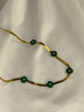 Load image into Gallery viewer, Green Flower Snake Gold Necklace
