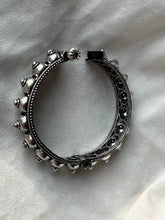 Load image into Gallery viewer, Dotted Oxidised Screw Bangle ( Oxidised Silver )
