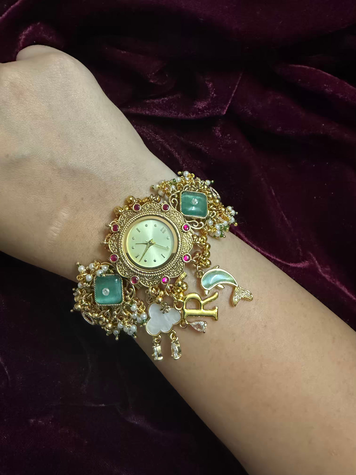 Pushtaini  New Launch Square Dial Maharani Watch Heritage Bracelet (Copy)
