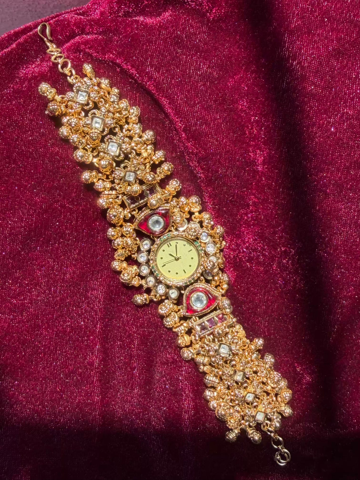 Best Seller Ghungroos Red Gold Rajwadi Gold Plated Heritage Maharani Watch