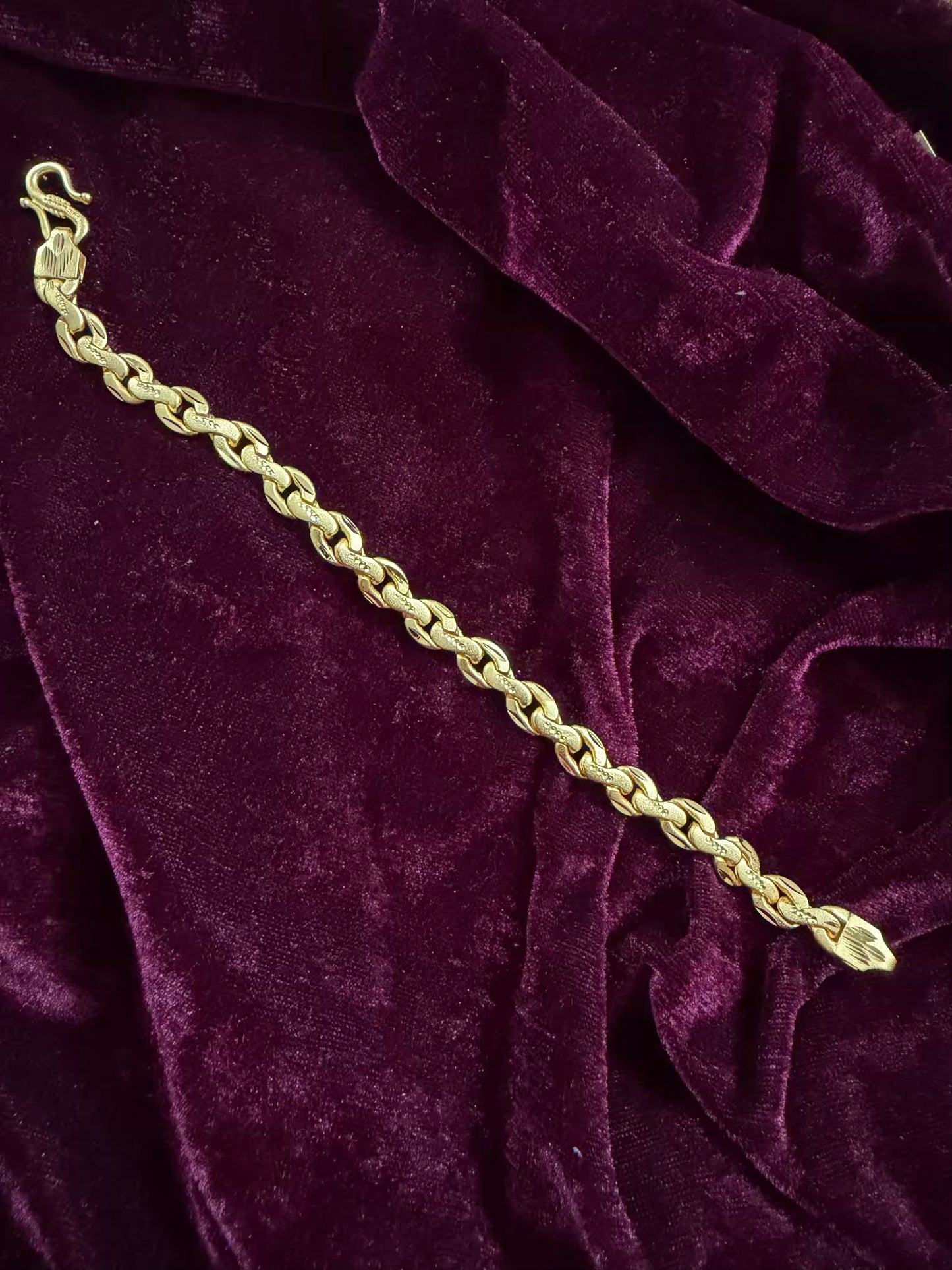 Royal Cuban Link Men's Rakhi Bracelet