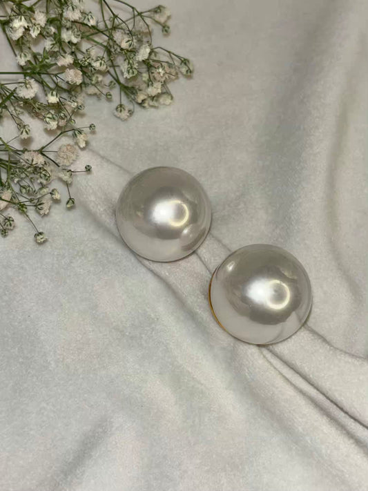 Pure White Oversized 2.8cm Pearl Clip ons Studs Earrings - Gold Plated