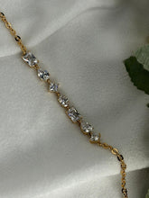 Load image into Gallery viewer, Sleek Geometric Tennis Bracelet with Loaded Diamond (2.8 Size )
