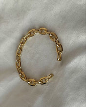 Load image into Gallery viewer, Thick Chain Style Flexible Bangle for All Sizes ( Gold )
