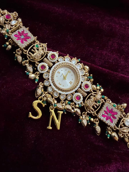 Vintage Look Gold Plated Heritage Maharani Watch 2.8 Adjustable with hooks