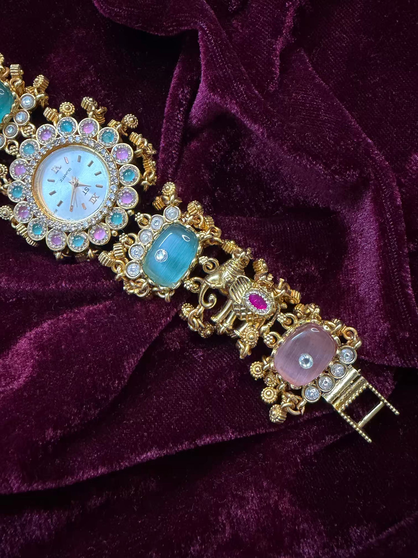 Mint Elephant Premium Gold Rajwadi Gold Plated Heritage Maharani Watch