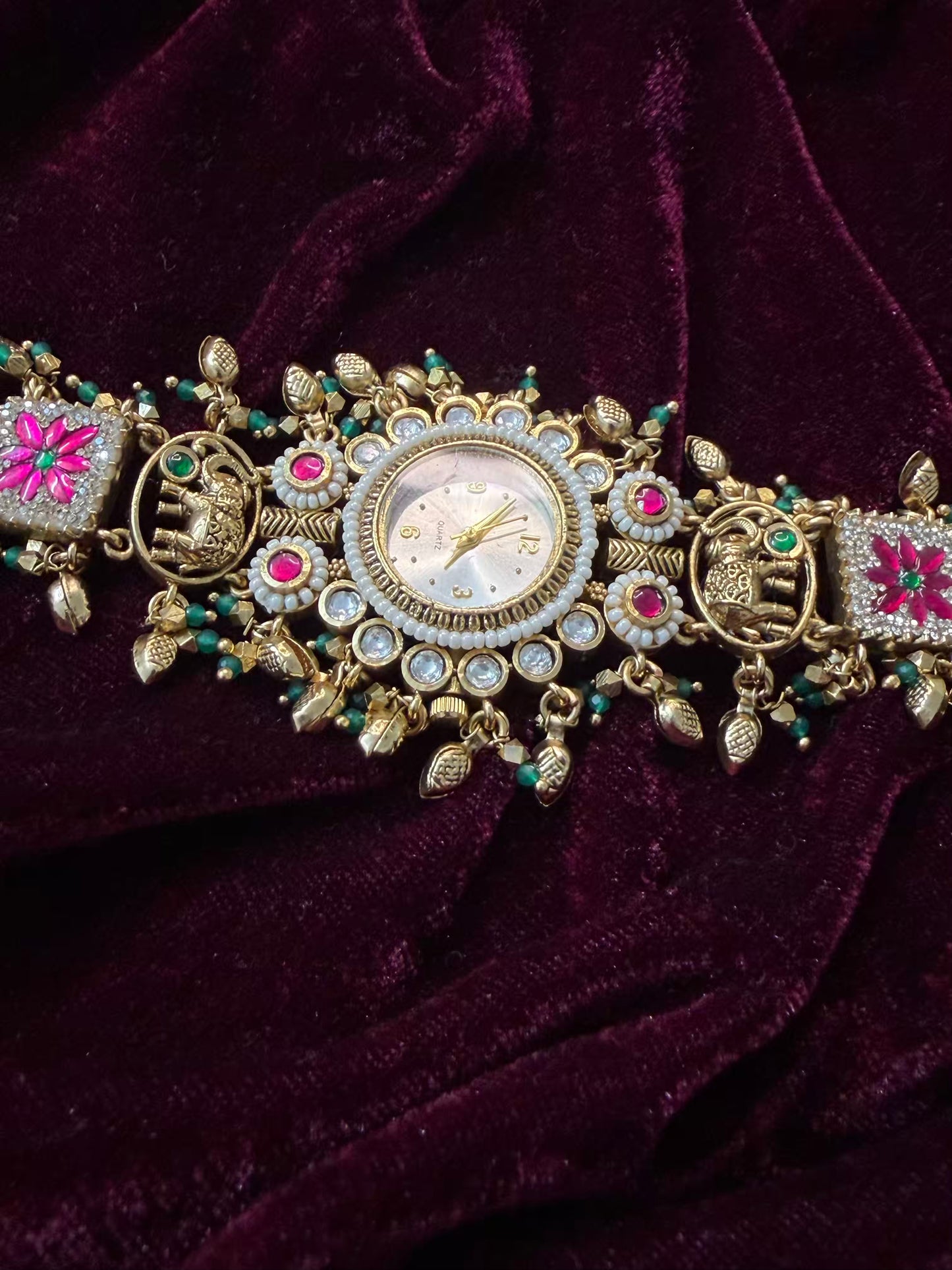 Vintage Look Thin Wrist Gold Plated Heritage Maharani Watch ( 2.2 - 2.4 Wrist )