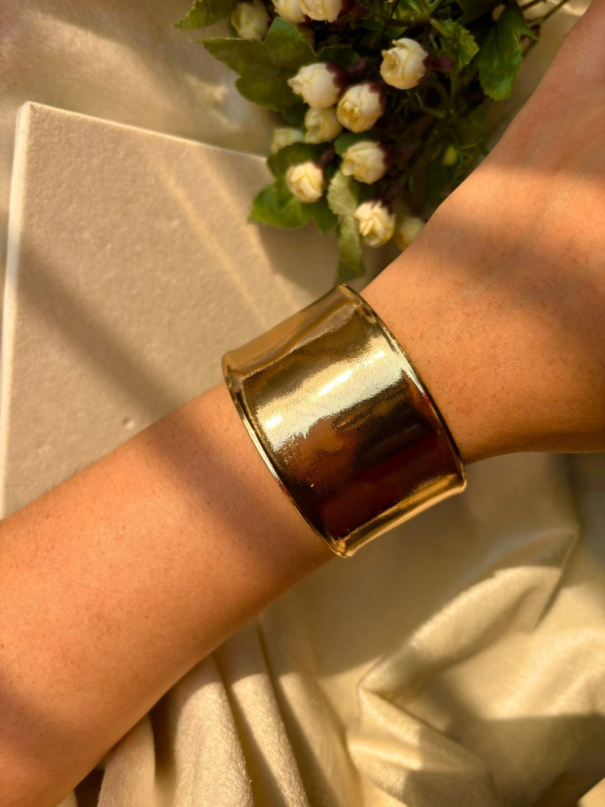 Artemis Plain Kada Bracelet Bangle - Gold