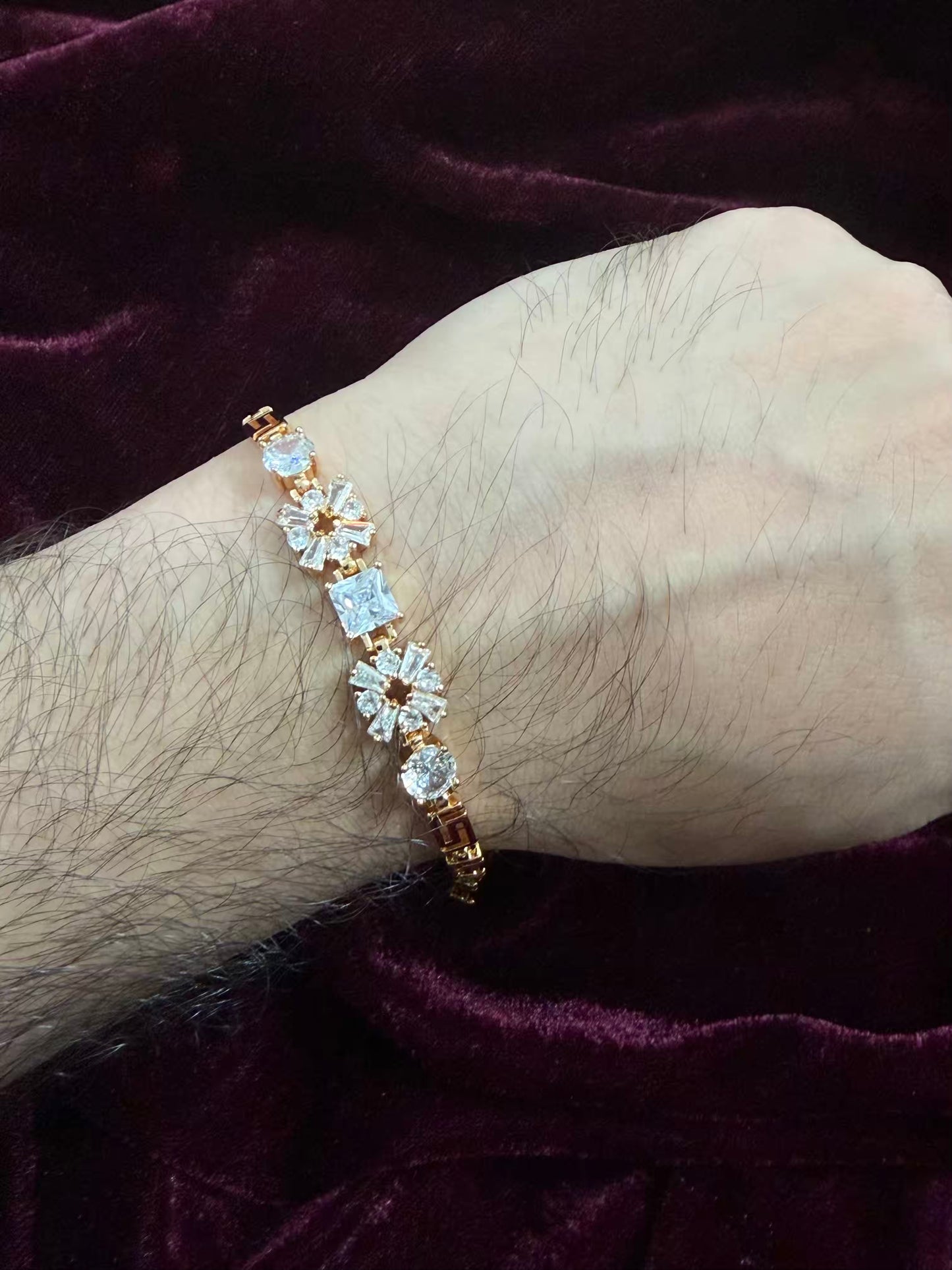 Men's Stylish Maze Rakhi Bracelet