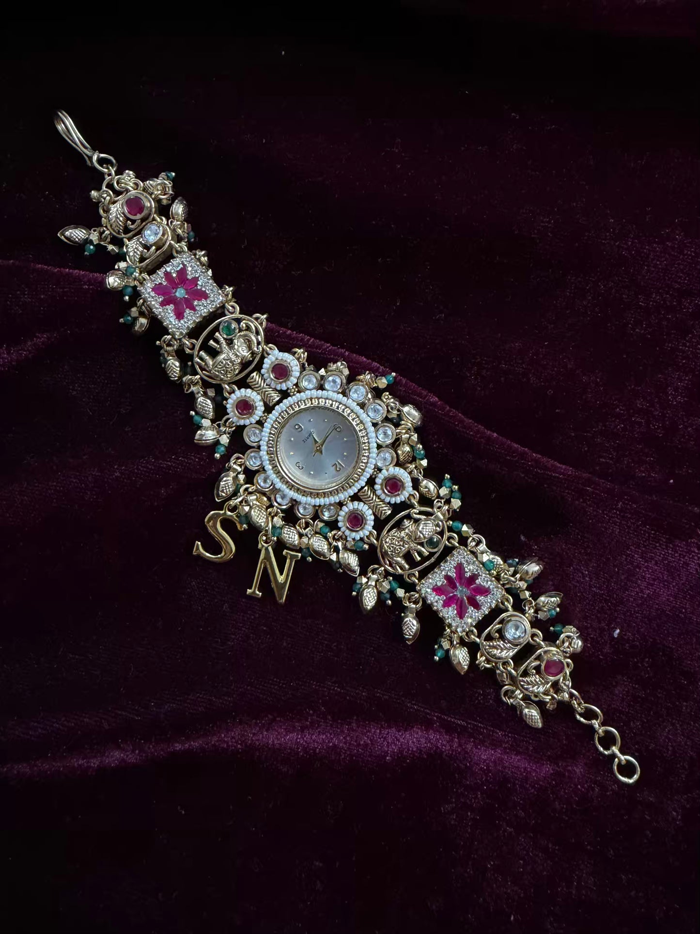 Vintage Look Gold Plated Heritage Maharani Watch 2.8 Adjustable with hooks