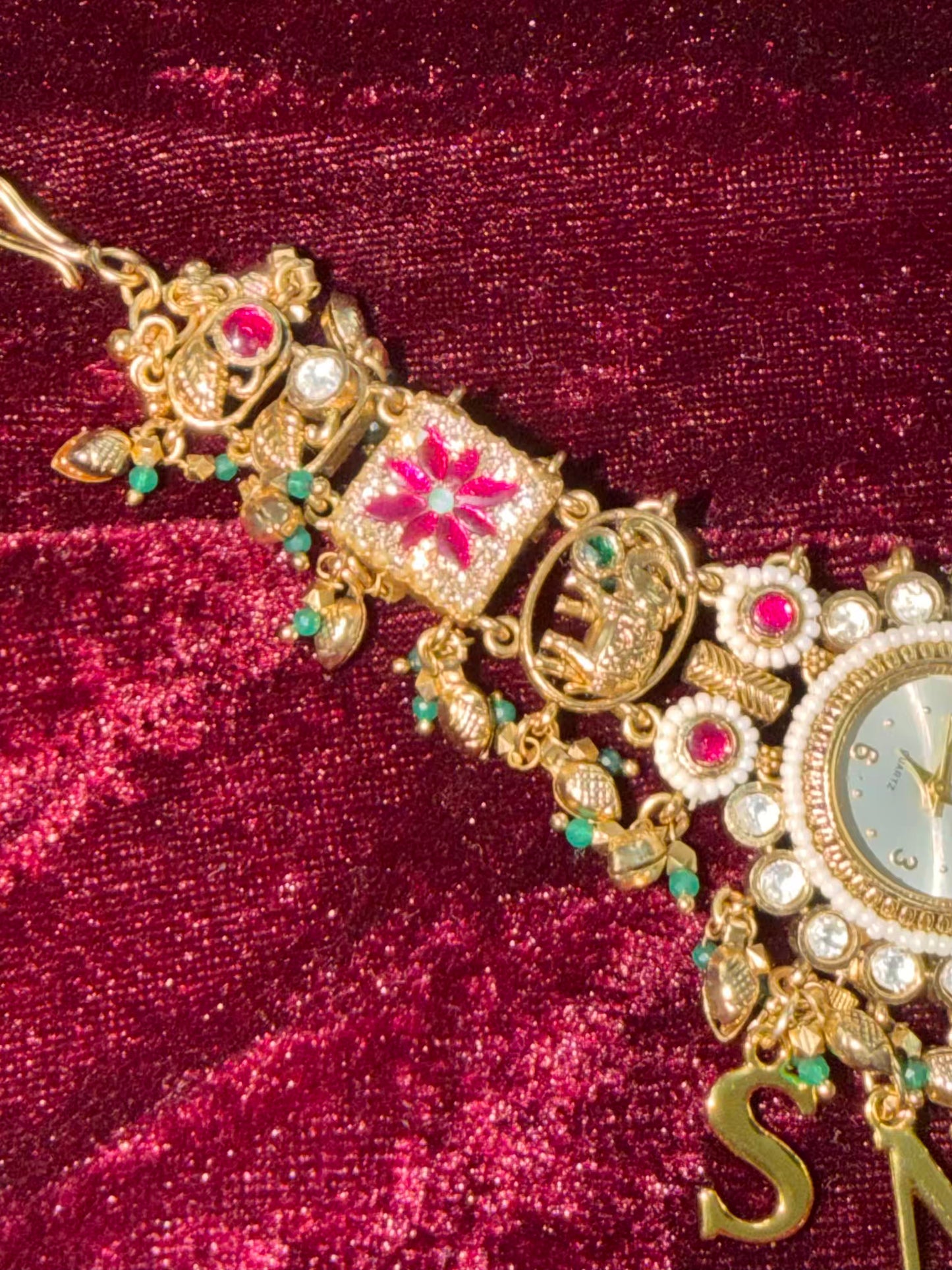 Vintage Look Gold Plated Heritage Maharani Watch 2.8 Adjustable with hooks