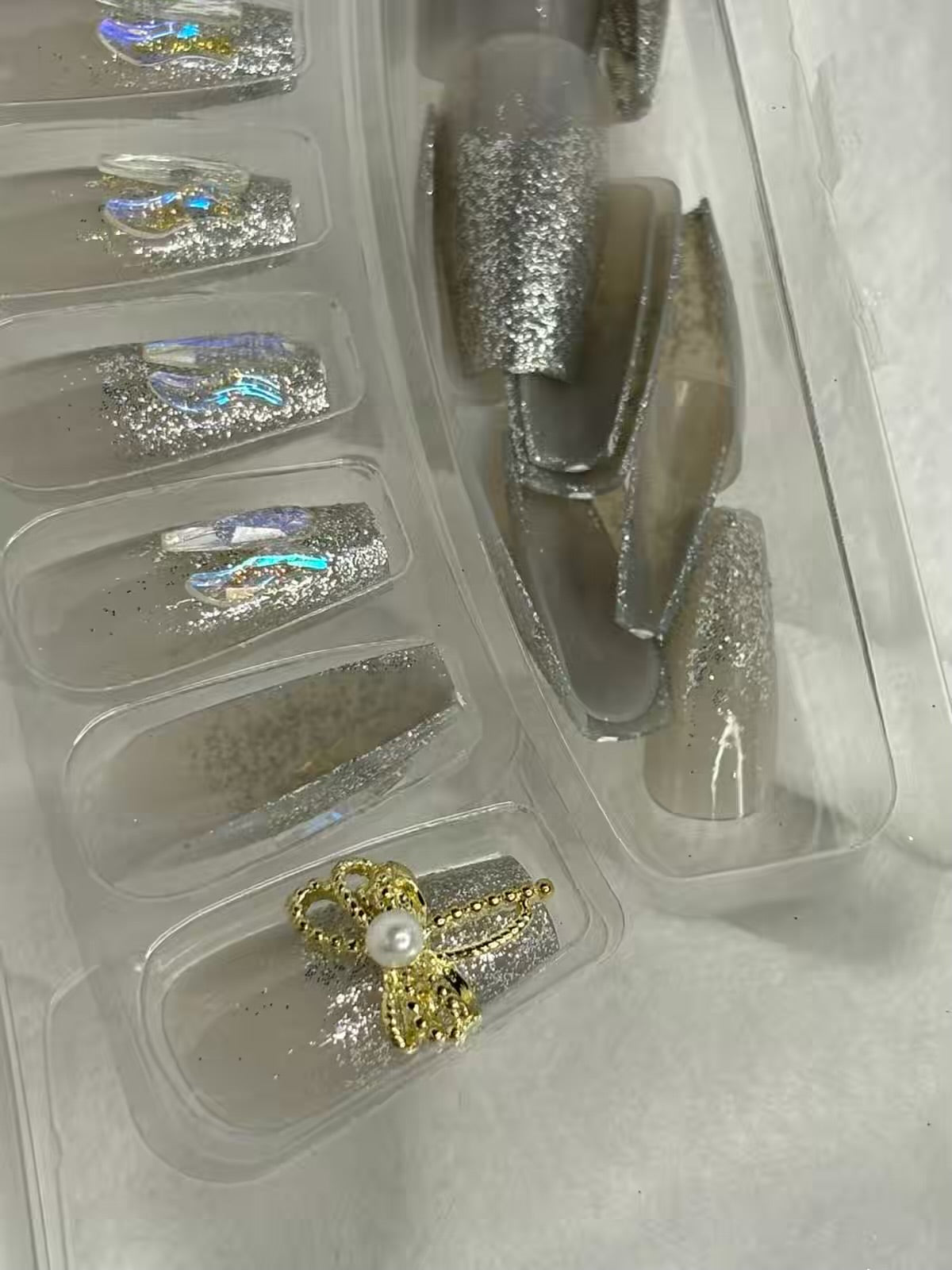Grey Bows Shimmery Fancy Party Bridal Press On Nails ( Set of 24 )