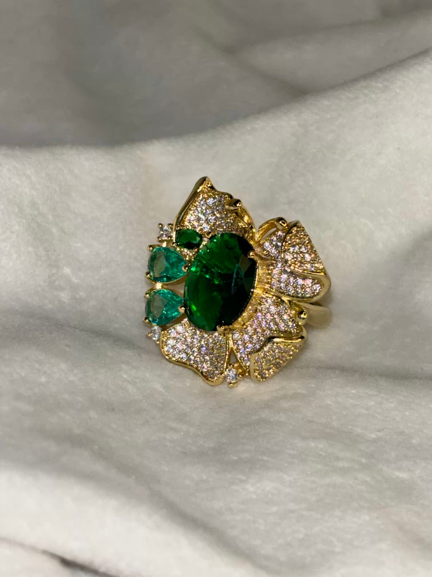 Emerald Green Butterfly Solitaire Gold Ring