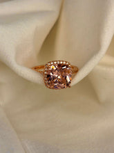 Load image into Gallery viewer, Baby pink Solitaire Ring( Rose Gold )
