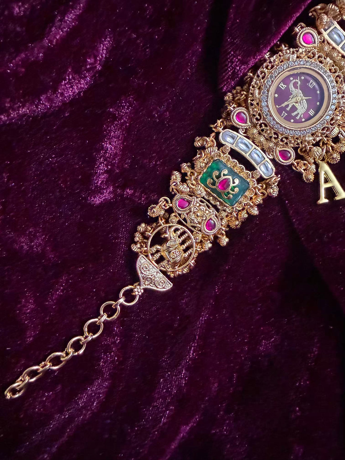 Burgundy in Green Elephant Dial Maharani Watch Design Heritage Bracelet ( Limited Edition )