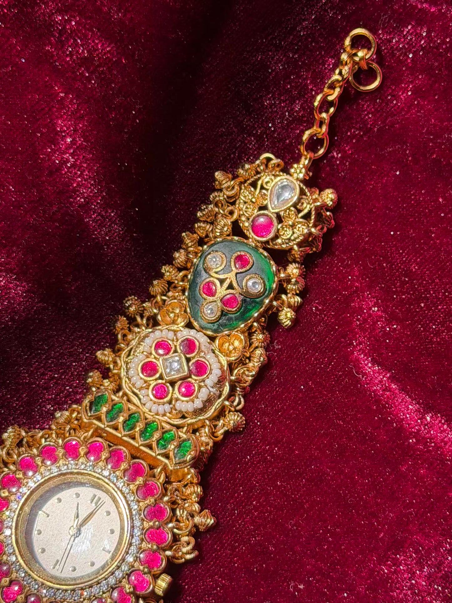 Rutu Inspired Rudra Motif Creamy Kundan Gold Plated Heritage Maharani Watch ( Partial COD 200₹ )