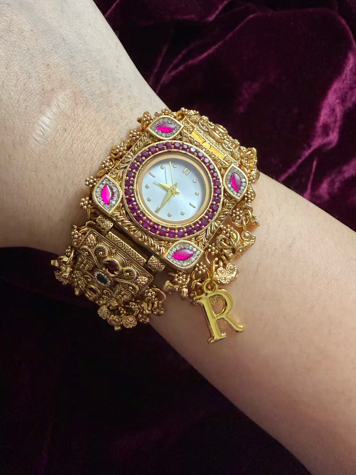 Shahi Noor Heritage Watch Rakhi in Premium (Free Initial)